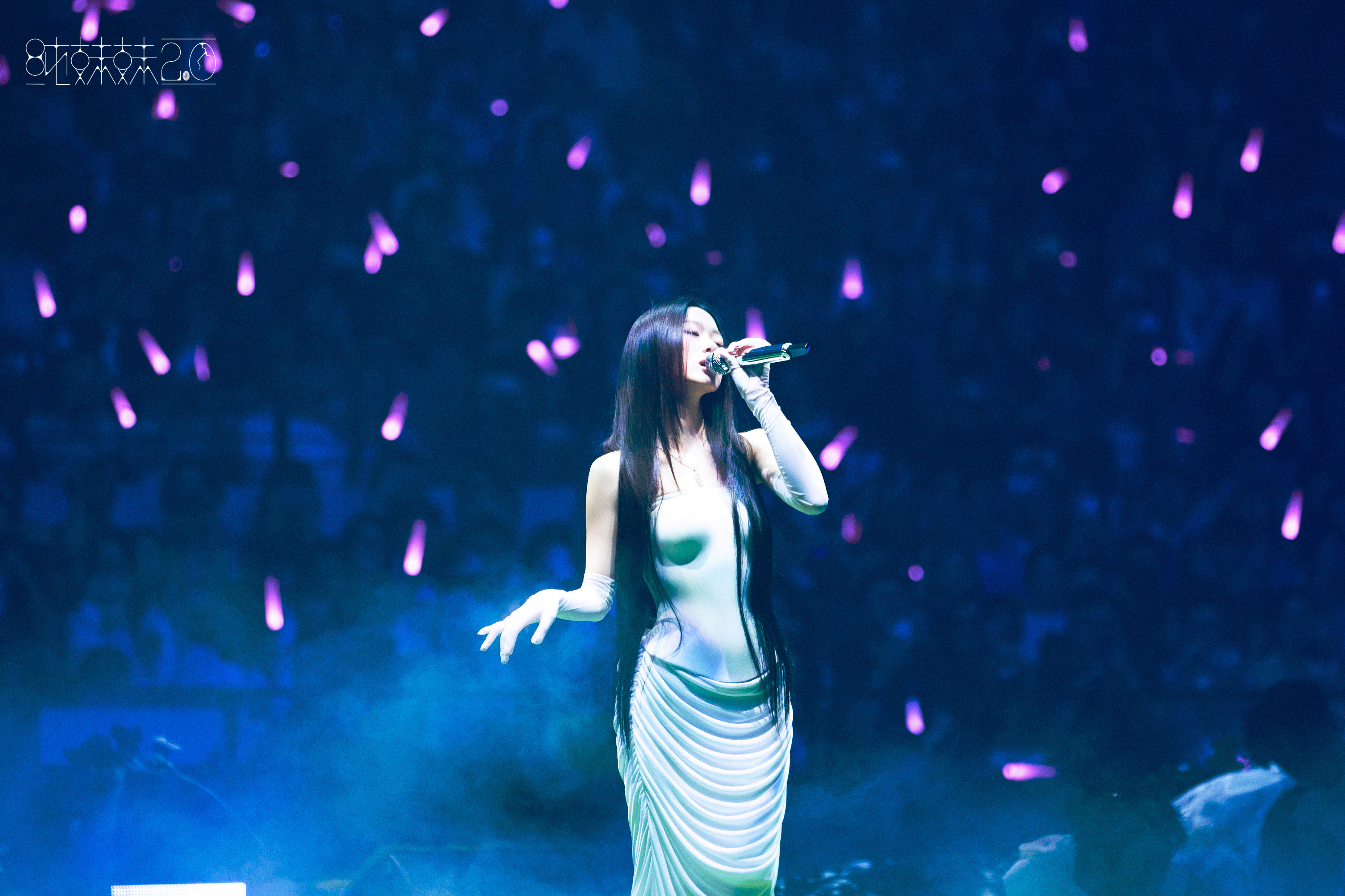 【李荣浩再回应单依纯道歉】李荣浩说将保留追究的权利 30日凌晨，再发问回应单依纯