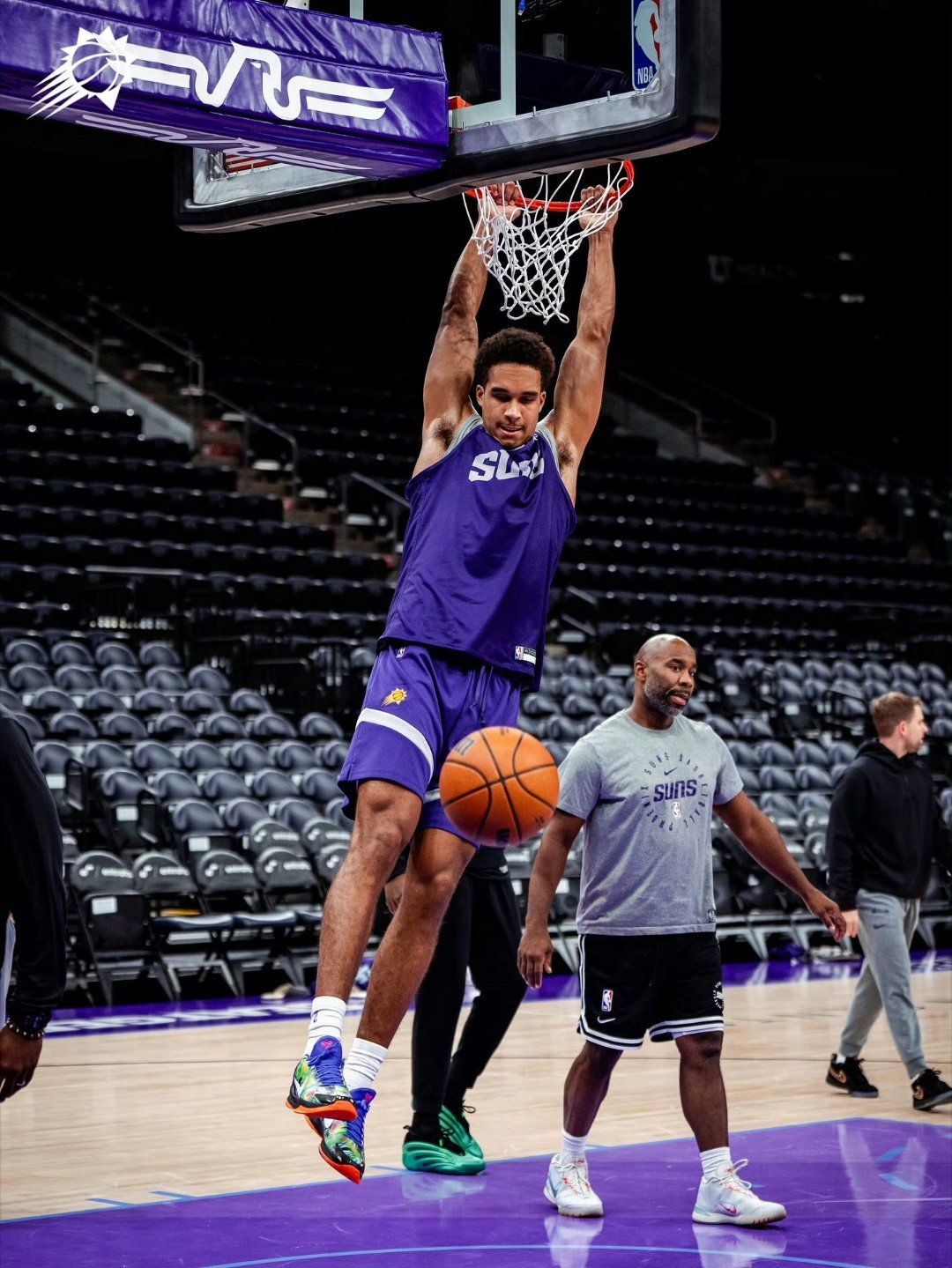 这世界上有很多未知之谜：复活节岛石像之谜、玛雅文明消失之谜，亚特兰蒂斯之谜、通古