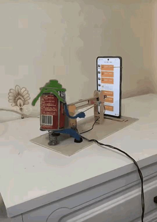 一男子花了这么大的劲造出一个抢红包机器人，结果只抢到0.01元……自动抢红包收款