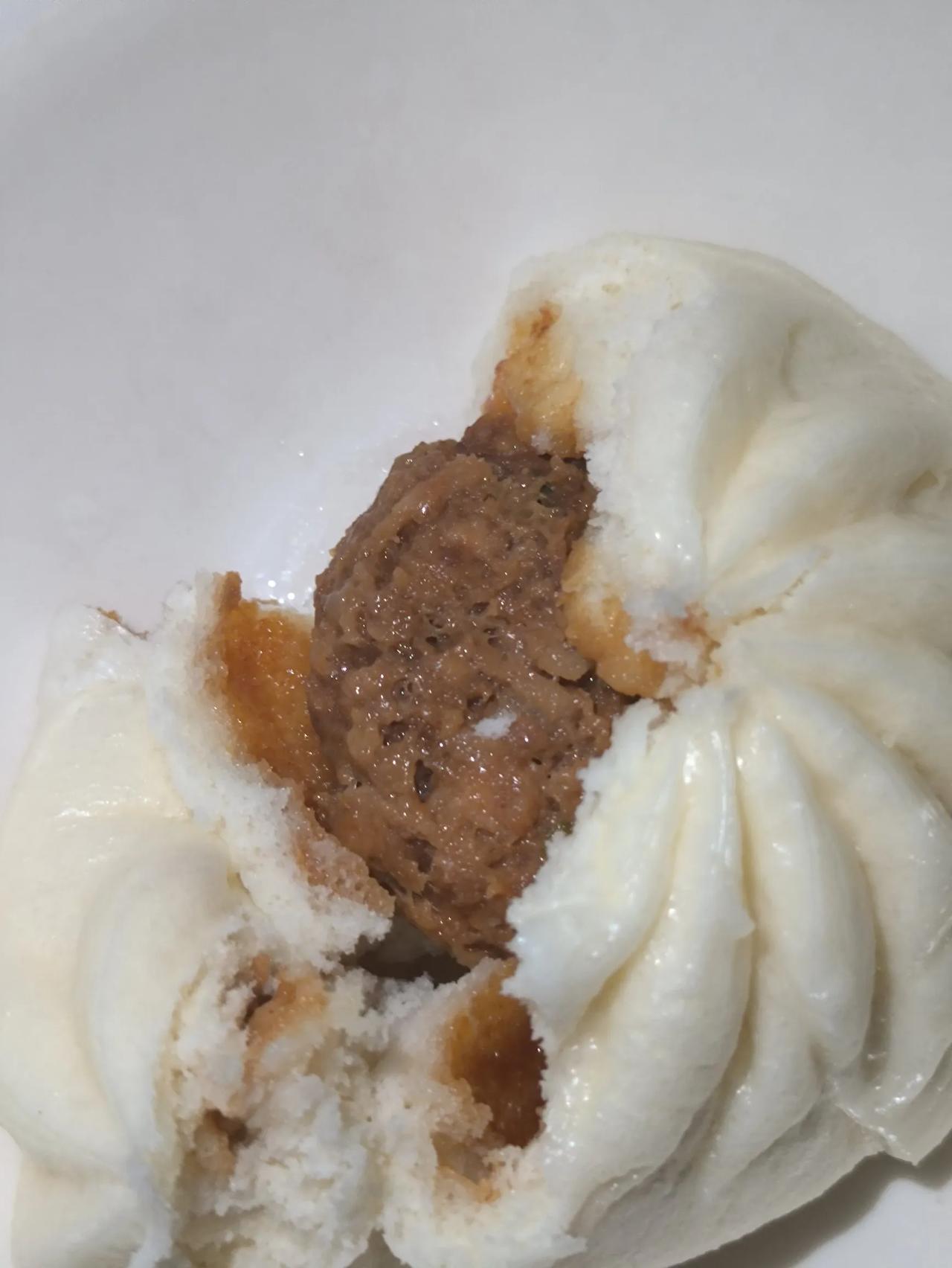 #我的早餐日记# 一个包子  一个鸡蛋 一杯牛奶