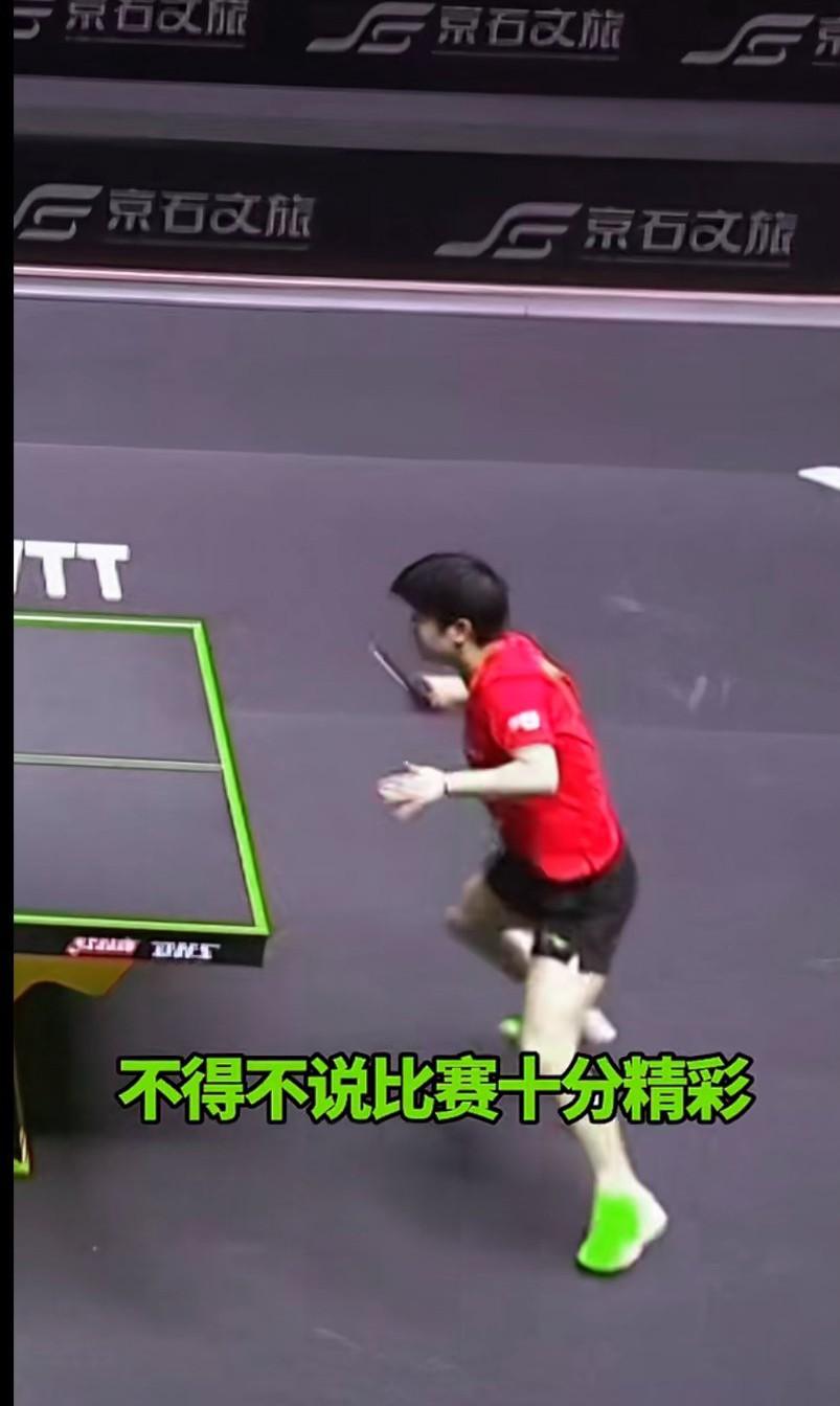 莎莎一开始老是心软，王艺迪是真打，一直不相上下，一直追平，后来莎莎才追上来，闹了