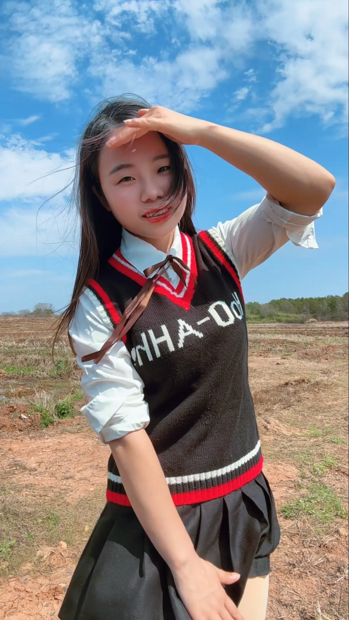 家人自养土鸡，鸭，鹅，自酿酒、油，散养、稻谷、蔬菜投喂，可吃的放心，补...