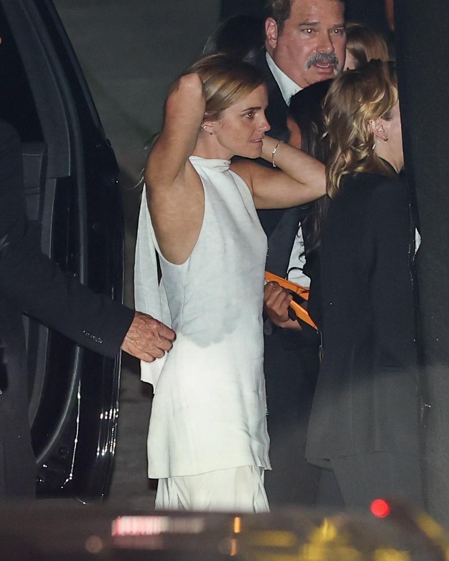 Emma Watson艾玛沃特森在洛杉矶外出，和博客主持人Jay Shetty一