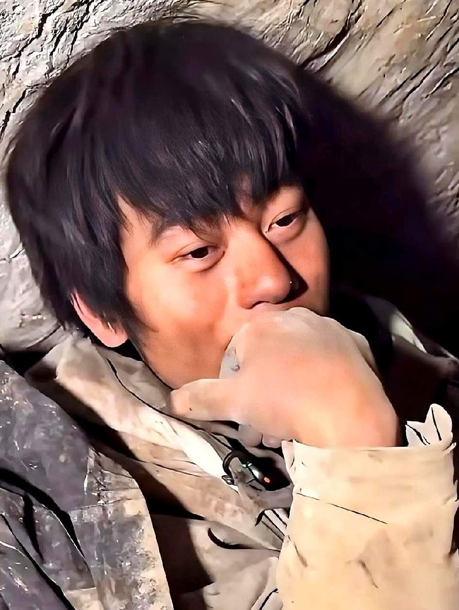 现在看荒野求生综艺，观众眼睛贼亮——谁真有本事一眼就能瞅见？这不仅仅是一场关于生