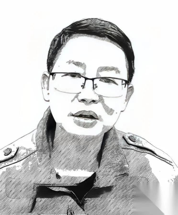 武汉理工毕业的保安被开了？

我两天前刷到过他的视频——

这哥们儿80年的，0