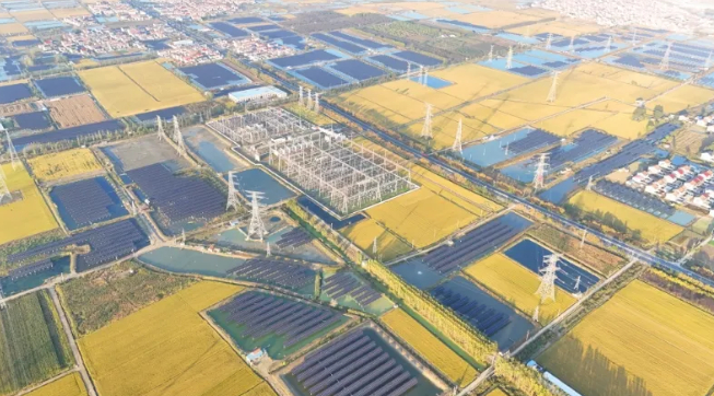 【全国单体最大渔光互补项目（一期）在连云港全容量并网】据中国电建官方消息，近日，