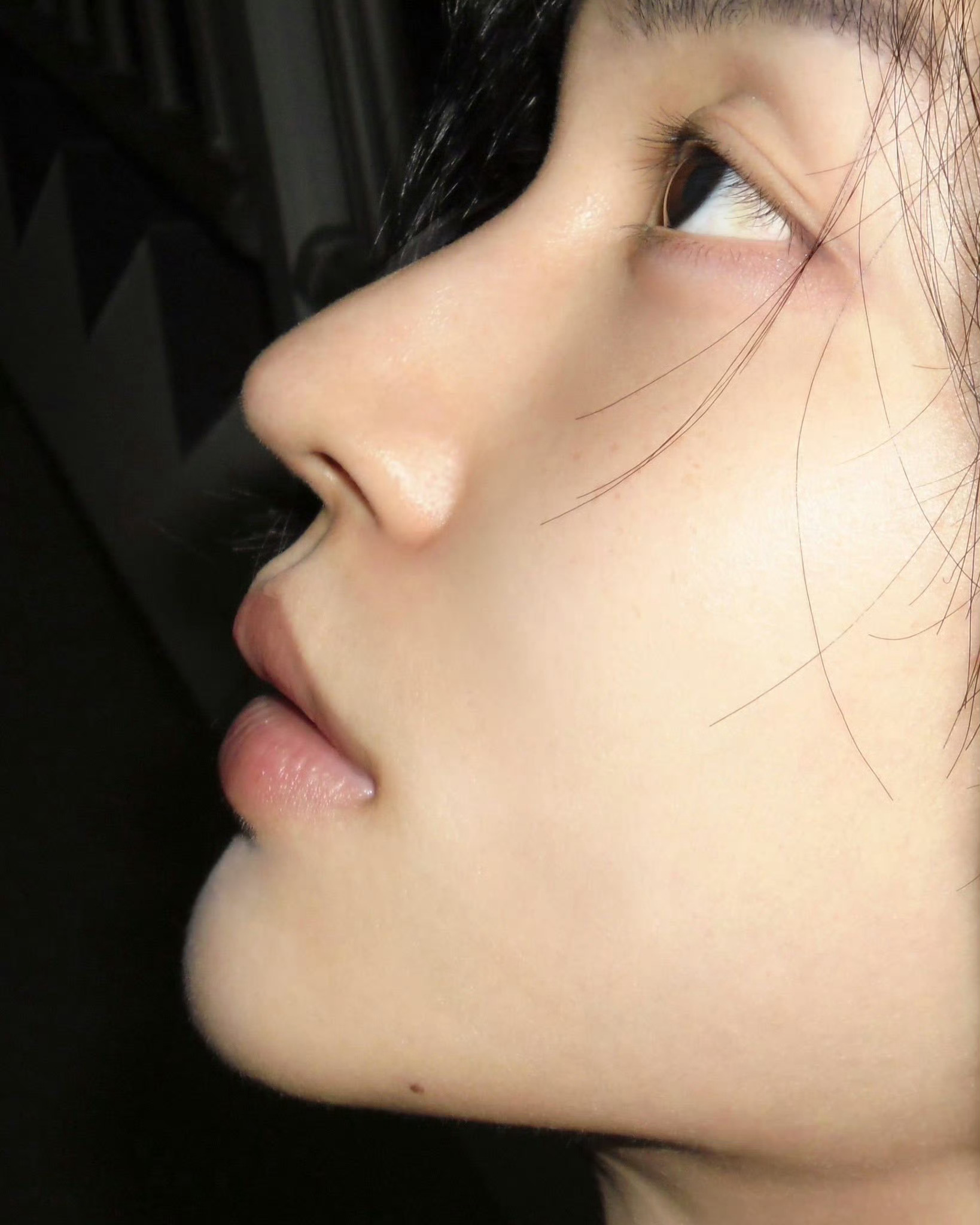 好完美的侧脸 