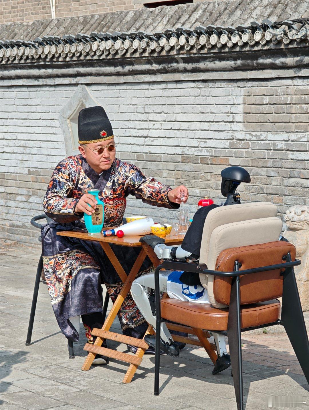 大姚的新员工丢包同学，你这咋还喝上了呢