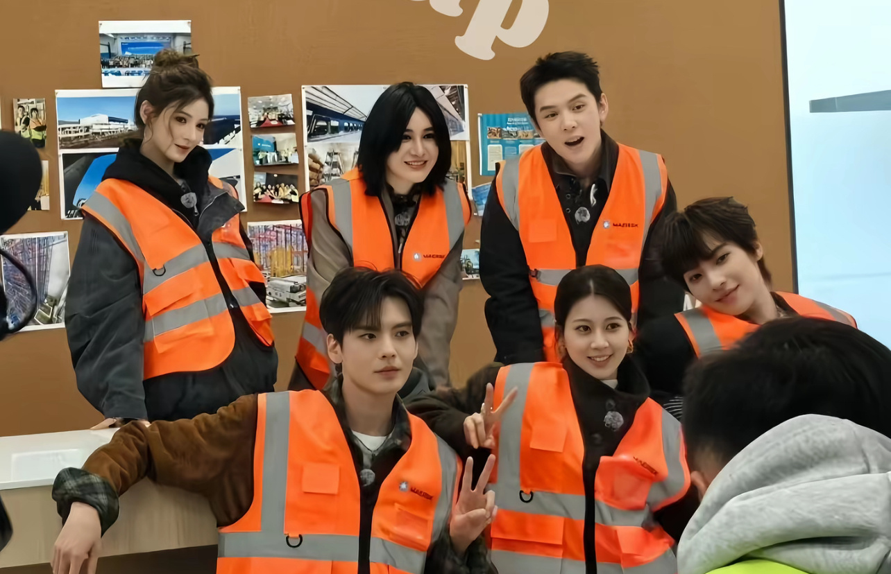 无予伦毕  💛无予伦毕 为什么这个还没放