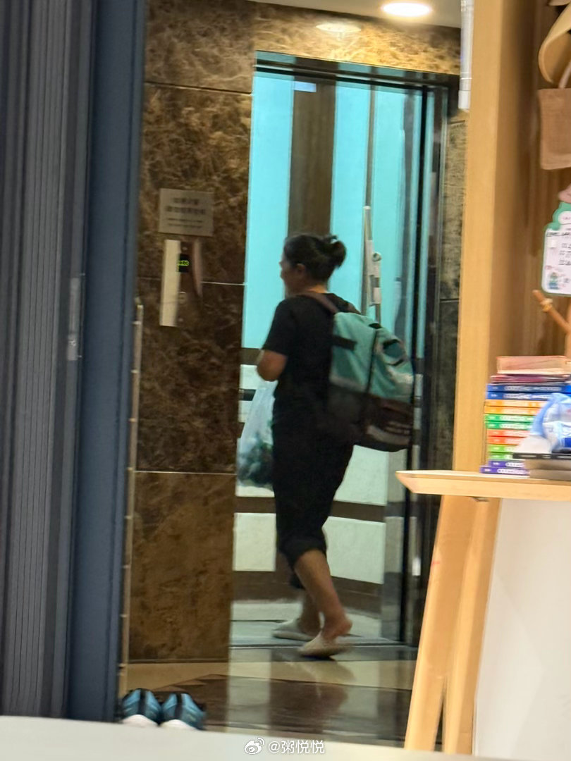 这个阿姨离开的时候说：上一个阿姨要是给你打扫，我都没机会给你做，这就是缘分～阿姨