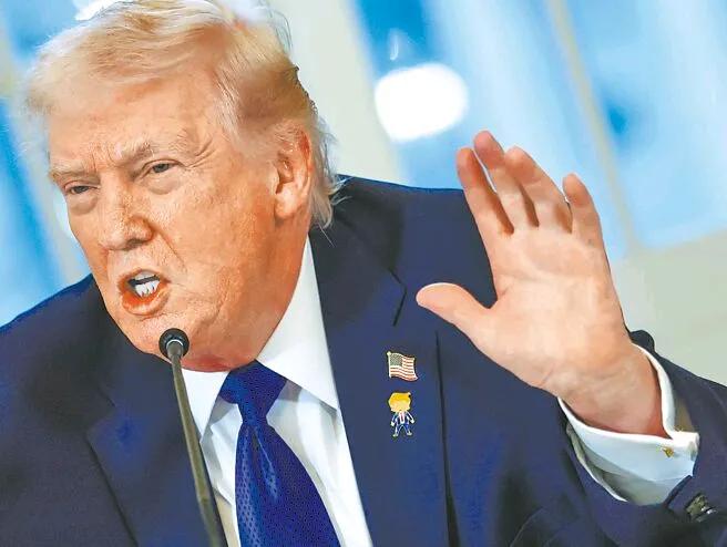 美國總統川普上周9日發表貼文，呼籲從1月20日起將信用卡利率上限設定為10％，美