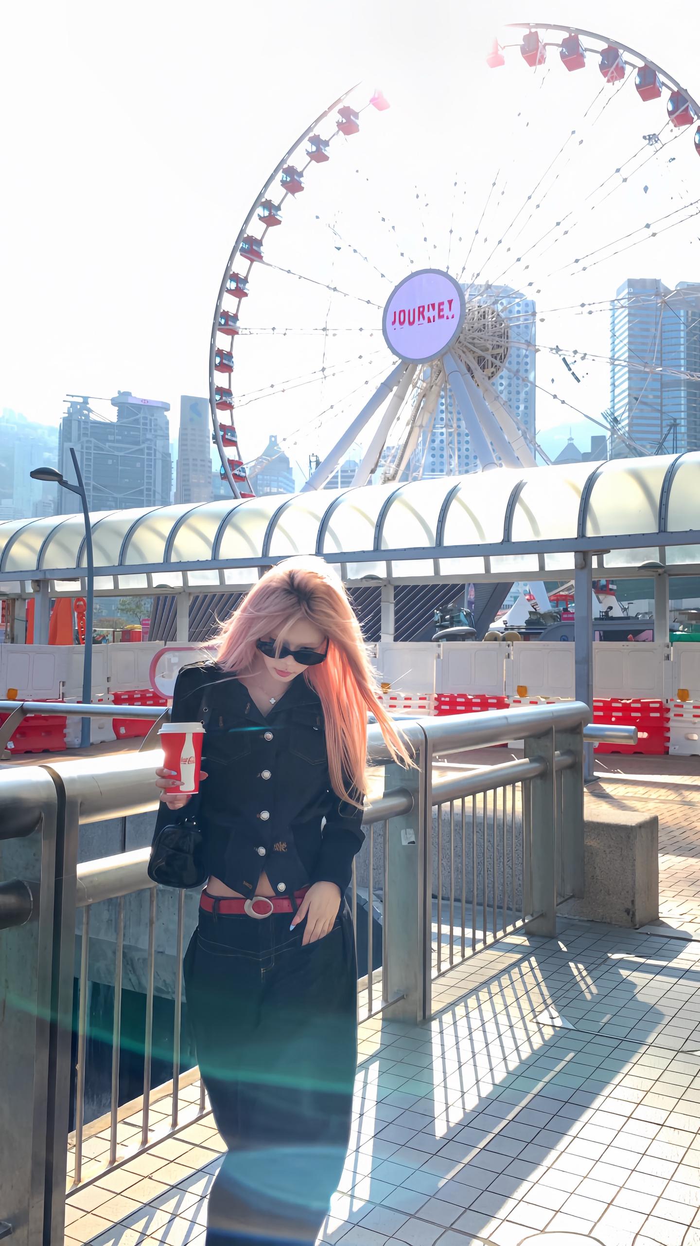 一如既往的勇敢 站在迎着光的地方 活成自己想要的样子