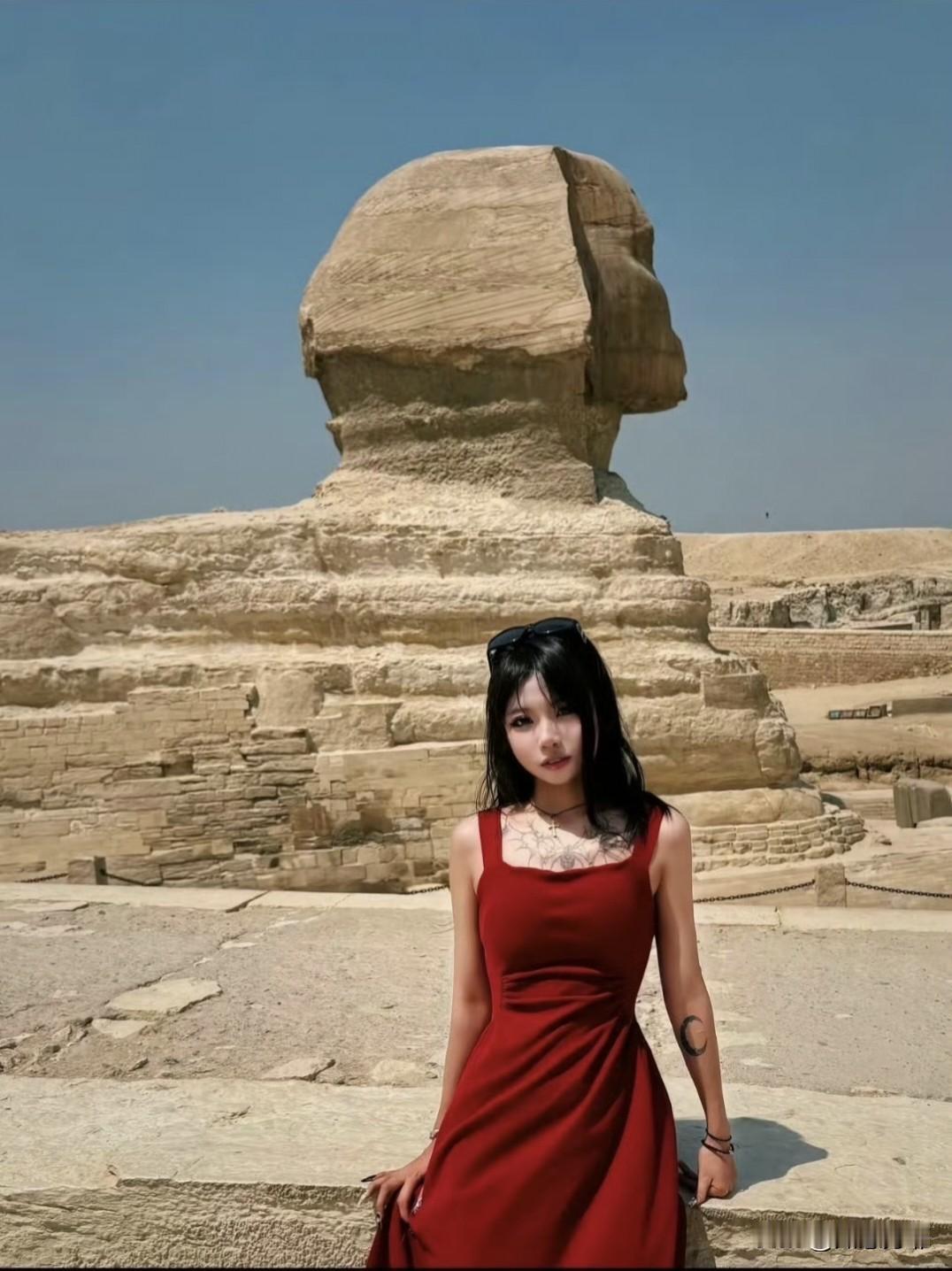 一21岁女大学生，毕业后独自去埃及旅游，突然失联，手机定位停止更新，母亲向大使馆