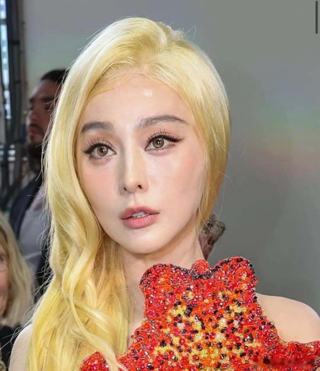 好炸裂的审美和造型 