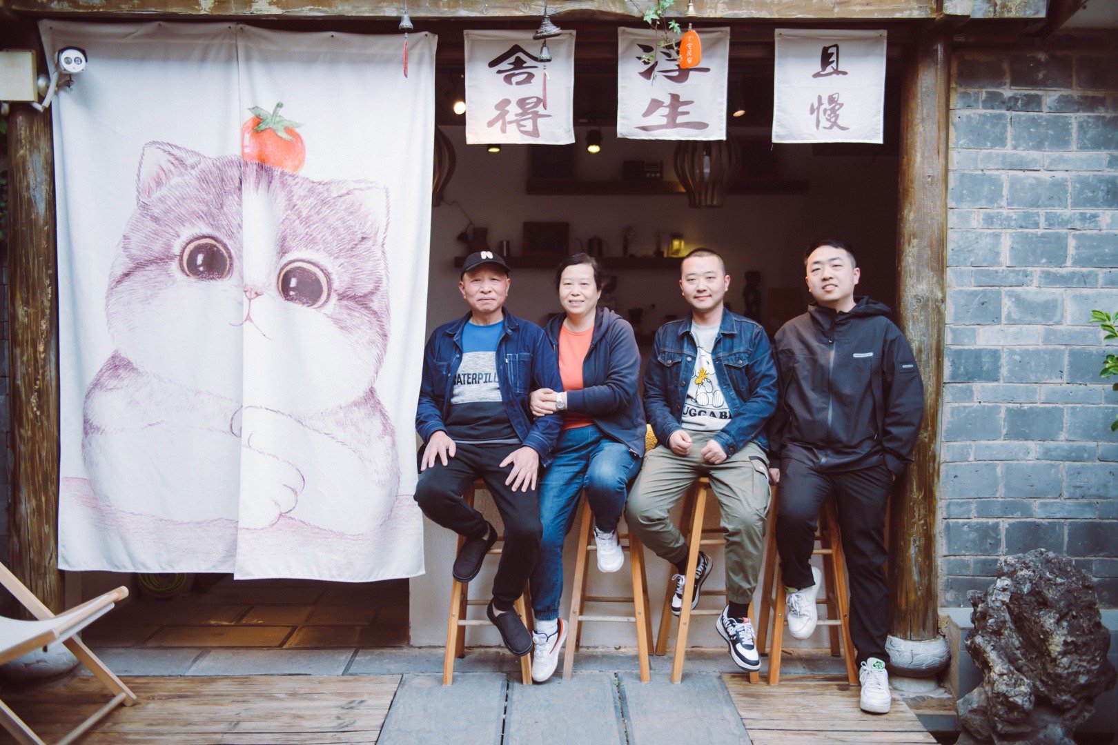 #丽江[超话]# 四月份带家里爸妈来丽江和大理旅游，这些地方值得你去，分享一个不