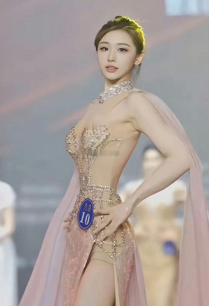 现在的选美都这么夸张的吗？ 