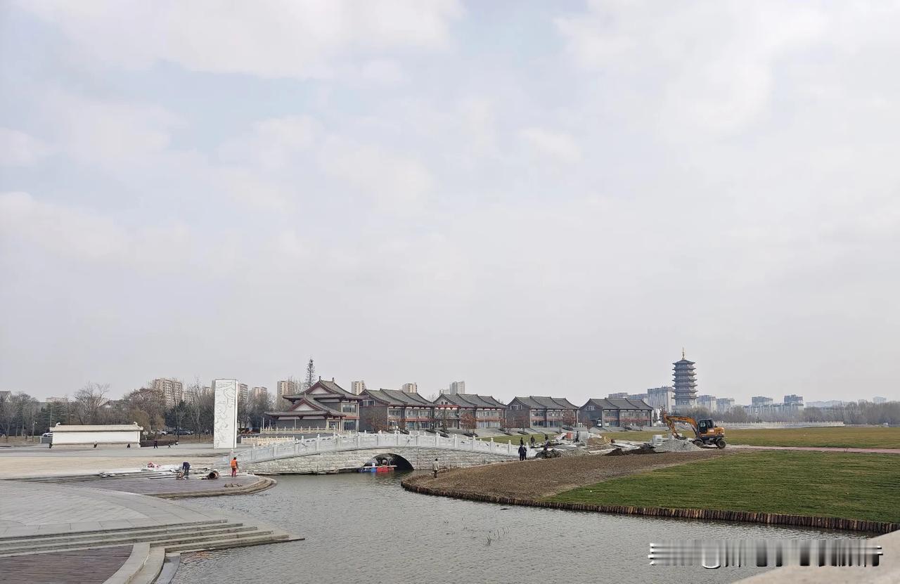 这几年，长春北湖公园发展得不错，面积越来越大，景点也多起来了，细节建筑得挺好，现