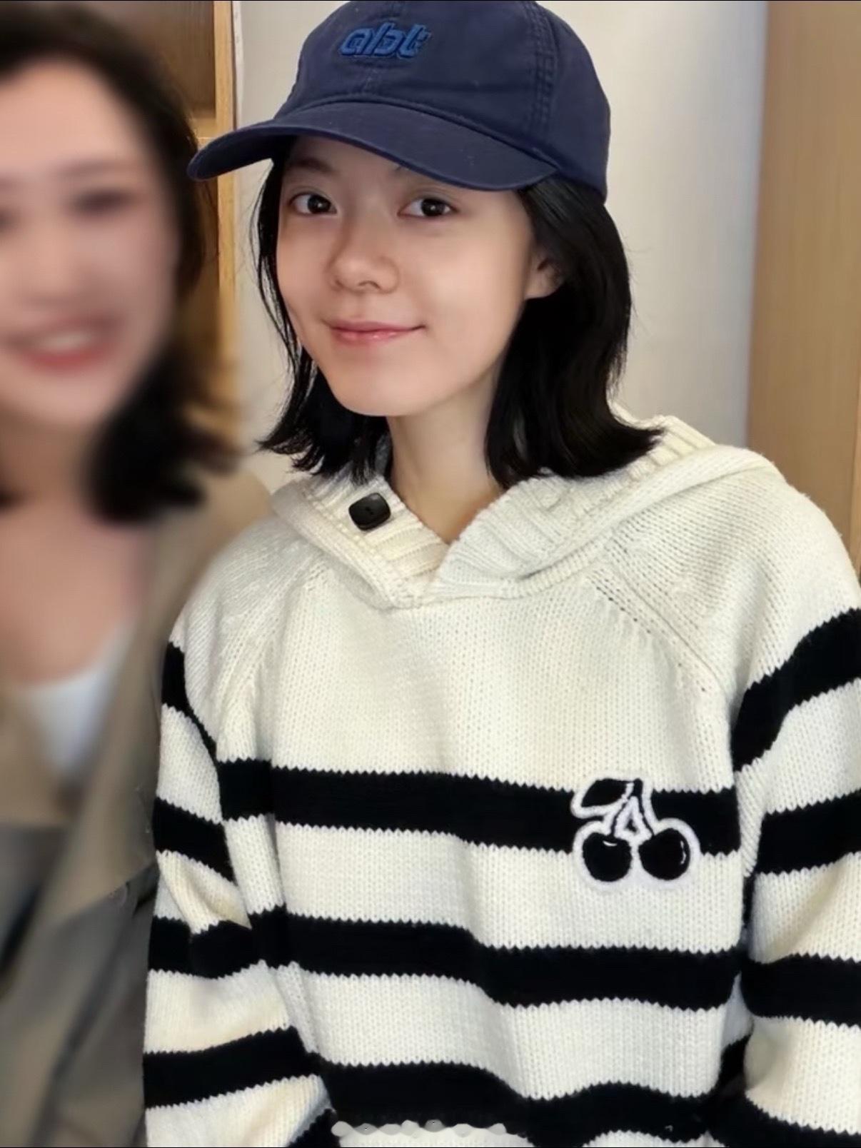 麦麦好可爱啊赵今麦流浪地球3探班照赵今麦流浪地球探班合照