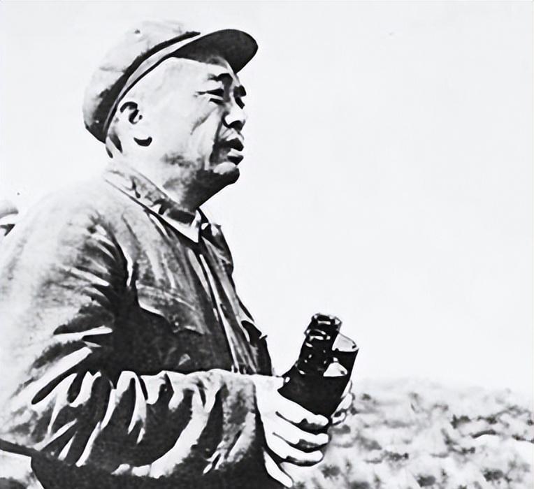 1959年彭德怀被罢免所有职务后感到苦闷，坦言自己一直非常想念刘坤模同志
196