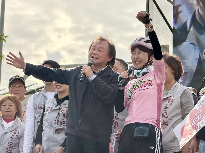 跟赖清德唱反调！王世坚南下挺陈亭妃：不忍她一人孤苦伶仃
把握最后黄金周末，民进党