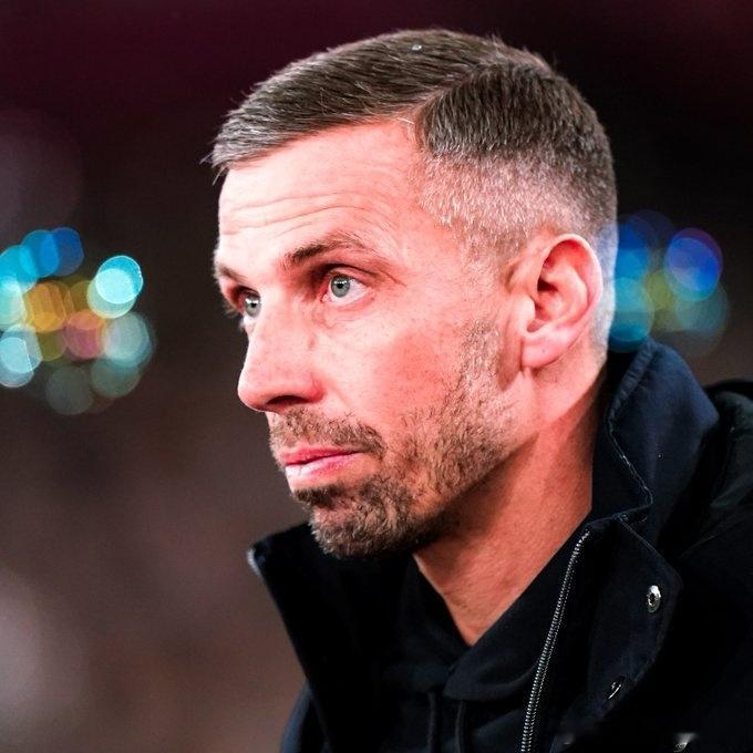 接替罗塞尼尔！官方：前狼队主帅加里·奥尼尔出任斯特拉斯堡新帅。加里·奥尼尔现年4