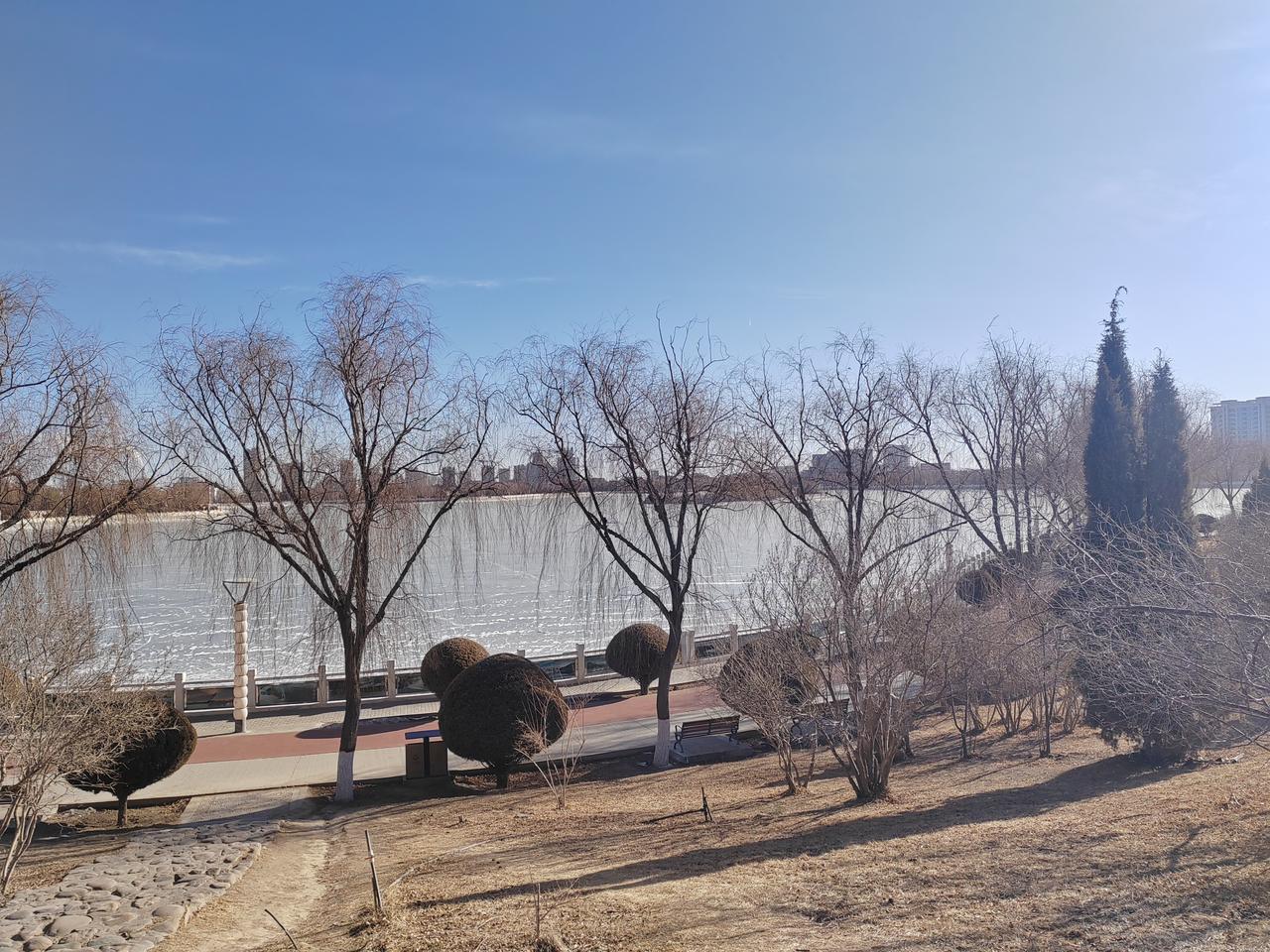 年关将至，别遗忘那些存在的角落
    作者：塬上草
深冬天寒，我们留意到那些深