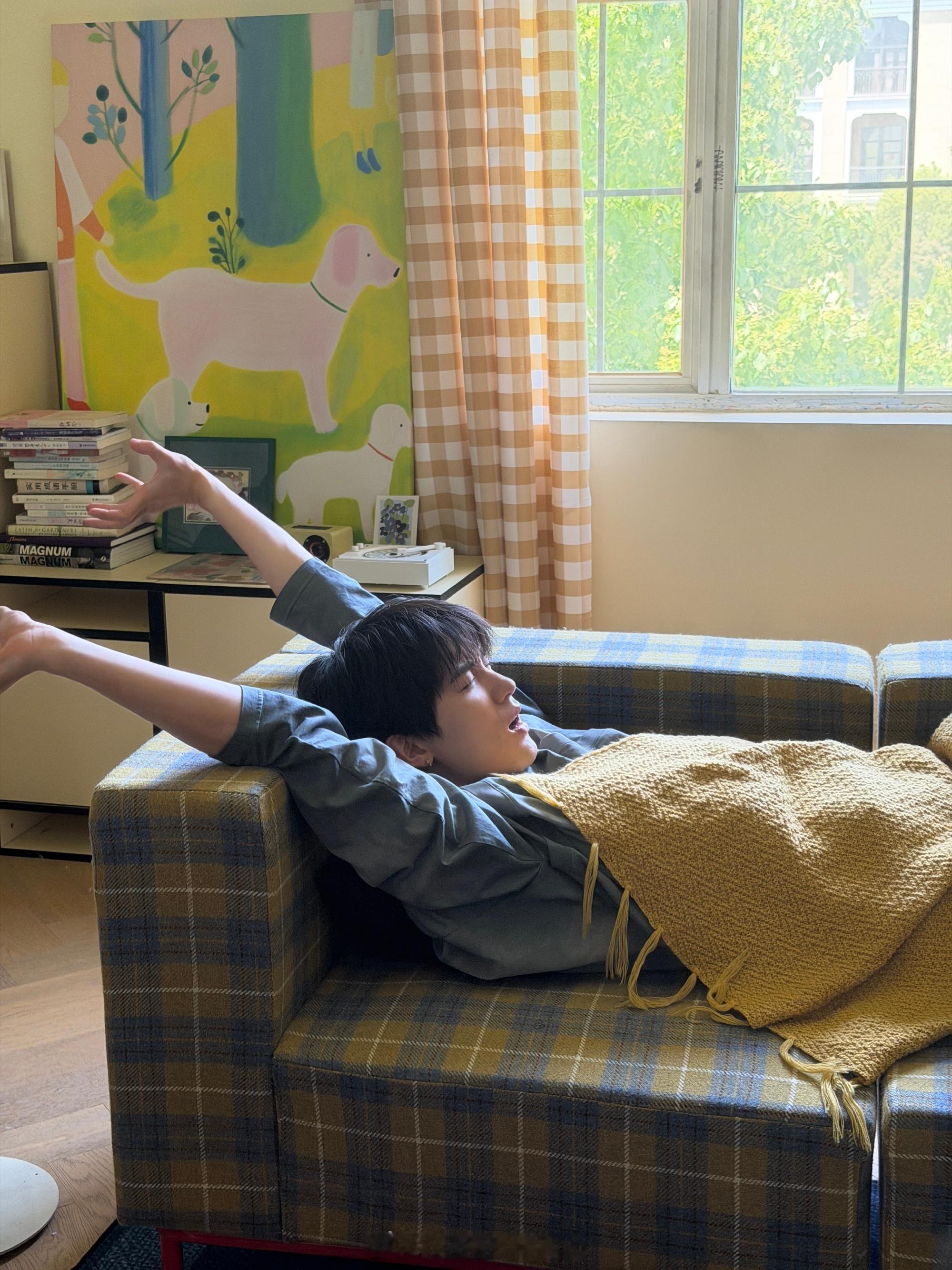 怎么会有人同时拥有少年感和人夫感呢