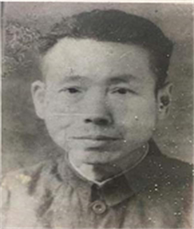 赣江遗骨之谜：一段跨越岁月的寻找与铭记
 1957年江西工地挖出一具戴脚镣遗骨，
