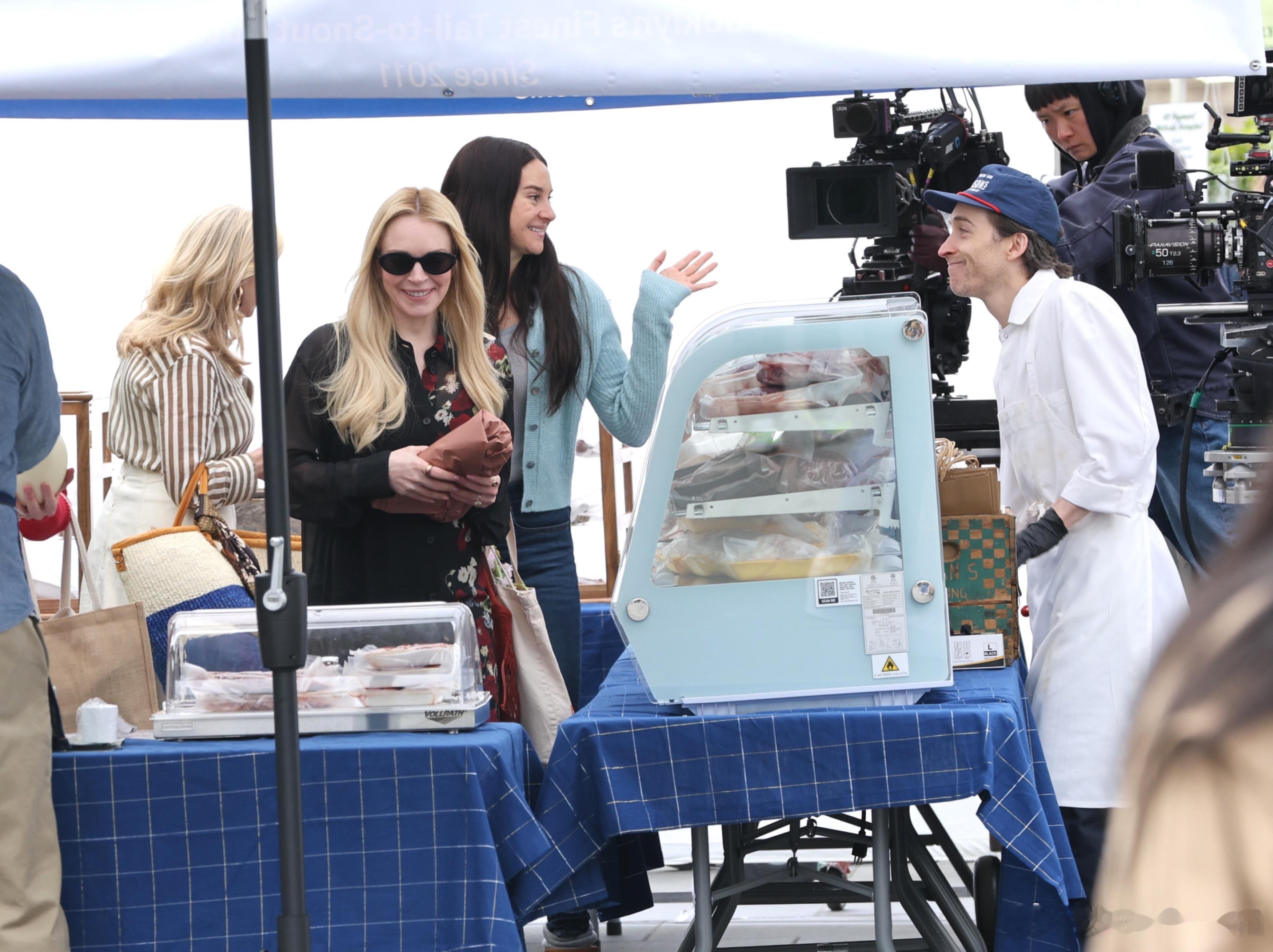 更多Lindsay Lohan林赛罗韩和Shailene Woodley在纽约布