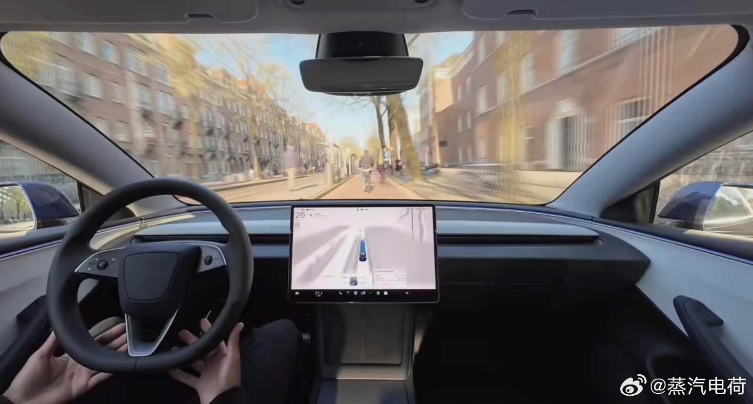 特斯拉“FSD”如果能通过一个U盘越狱，那岂不是特斯拉自己的安全策略除了问题？ 