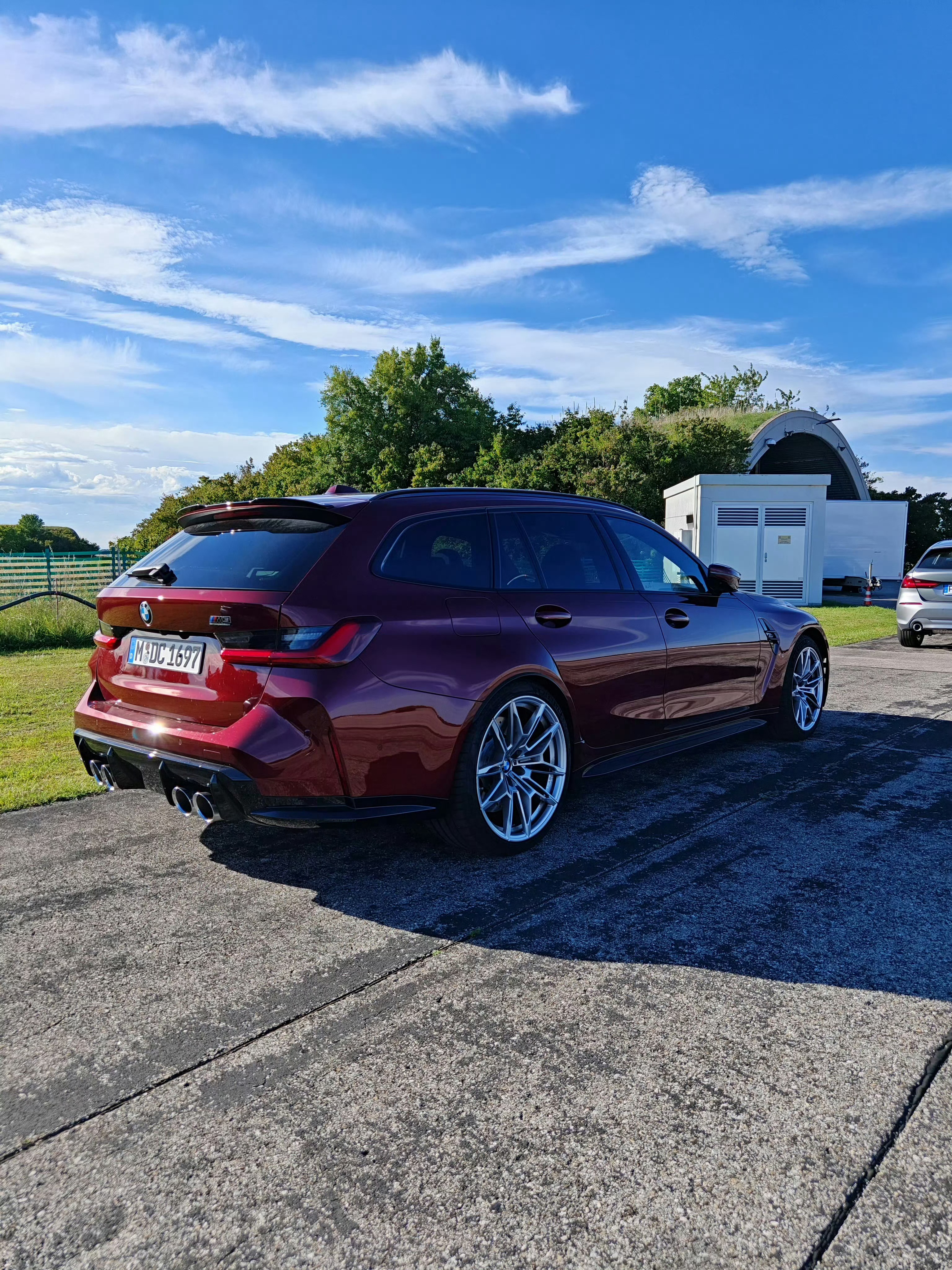 名字越长，车越狠？BMW M3 Competition Touring with