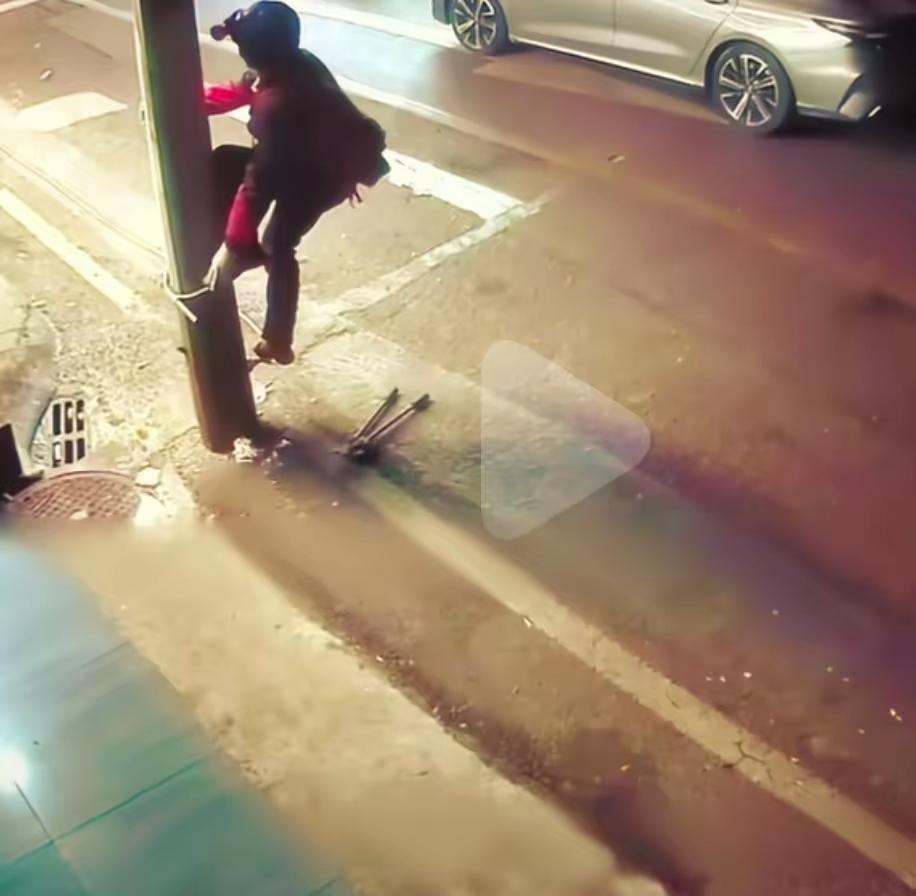 什么年代了，现在在公共场所如马路上去做小偷的，绝对是低智商的！

看到重庆市酉阳