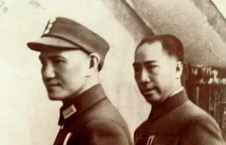 1942年，国民党河南督察专员韦孝儒遭人绑架后惨遭活埋。蒋介石得知此事勃然大怒，