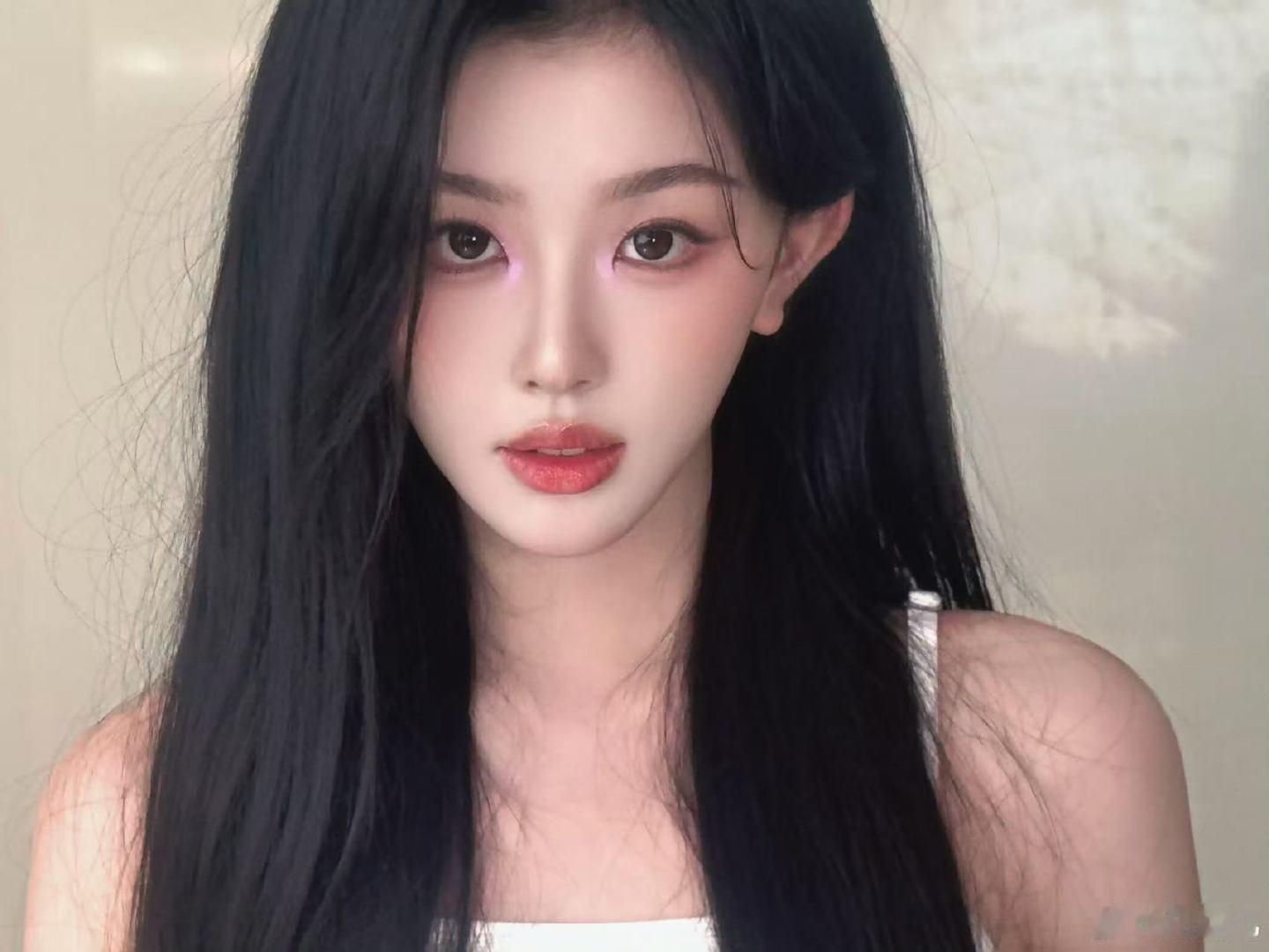 孔雪儿gogo孔雪儿小小的脸上全是五官孔雪儿小小的脸上全是五官孔雪儿