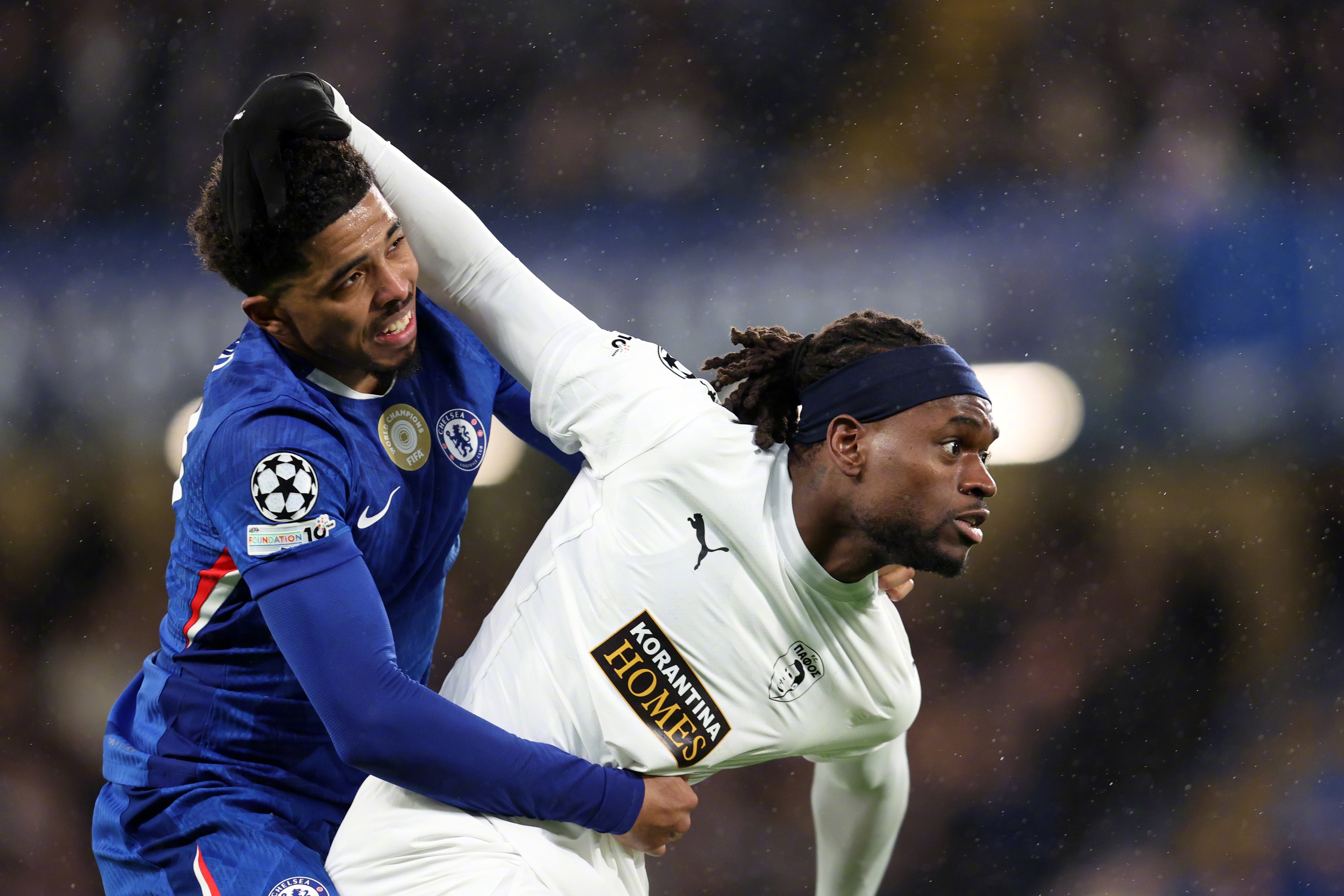 “最快的男人，来了”。重庆铜梁龙官方宣布，帕福斯边锋迪马塔租借加盟球队，租期一年