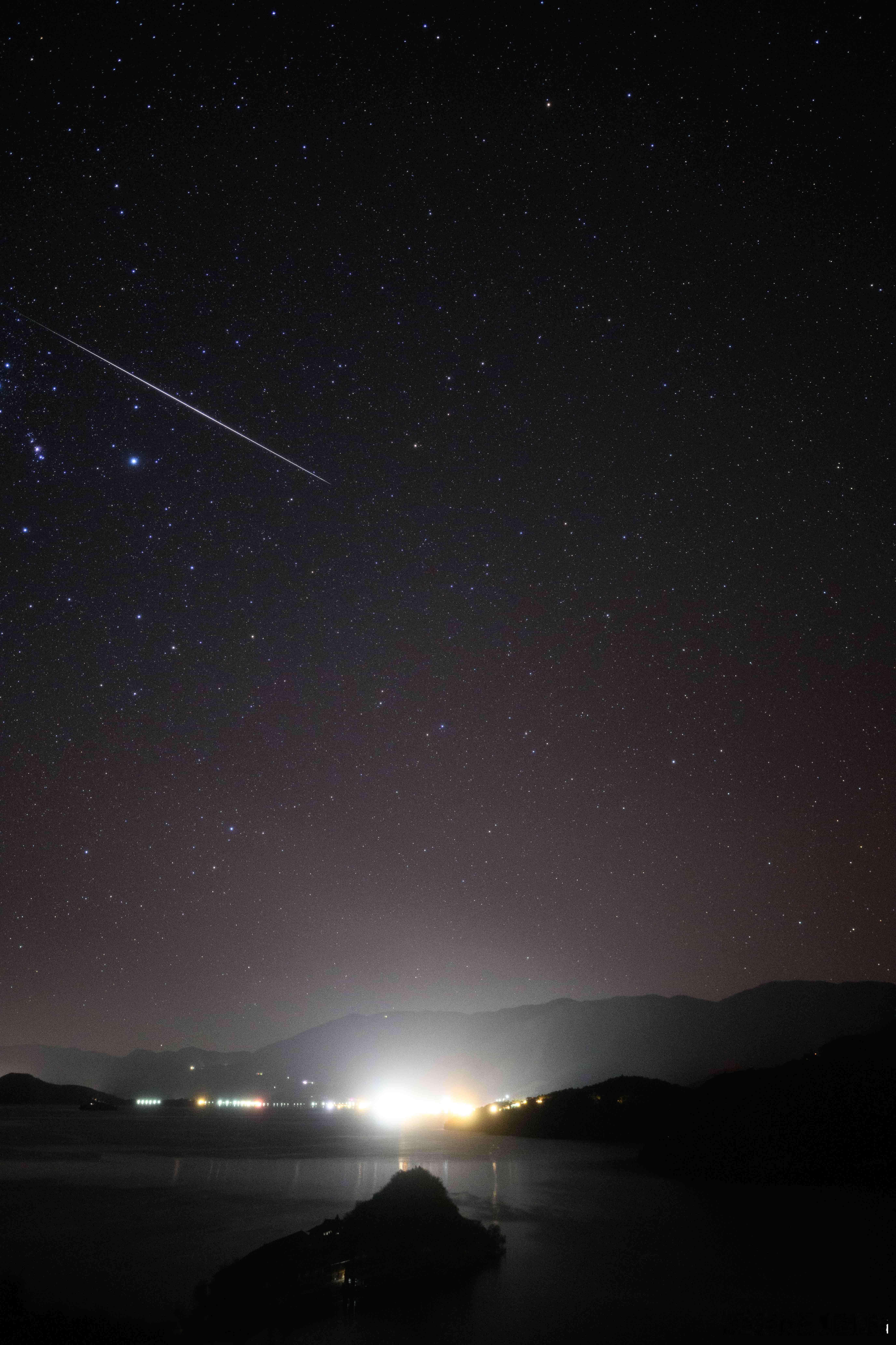 横七竖八的就是双子座流星雨，零下坚守的成果
