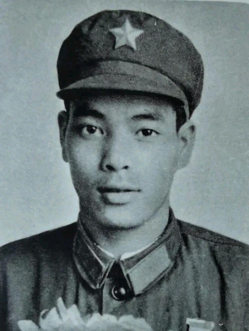 1979年，对越自卫反击战中，我军炮火在越军阵地频频炸响，可炮兵还没有到位，这炮