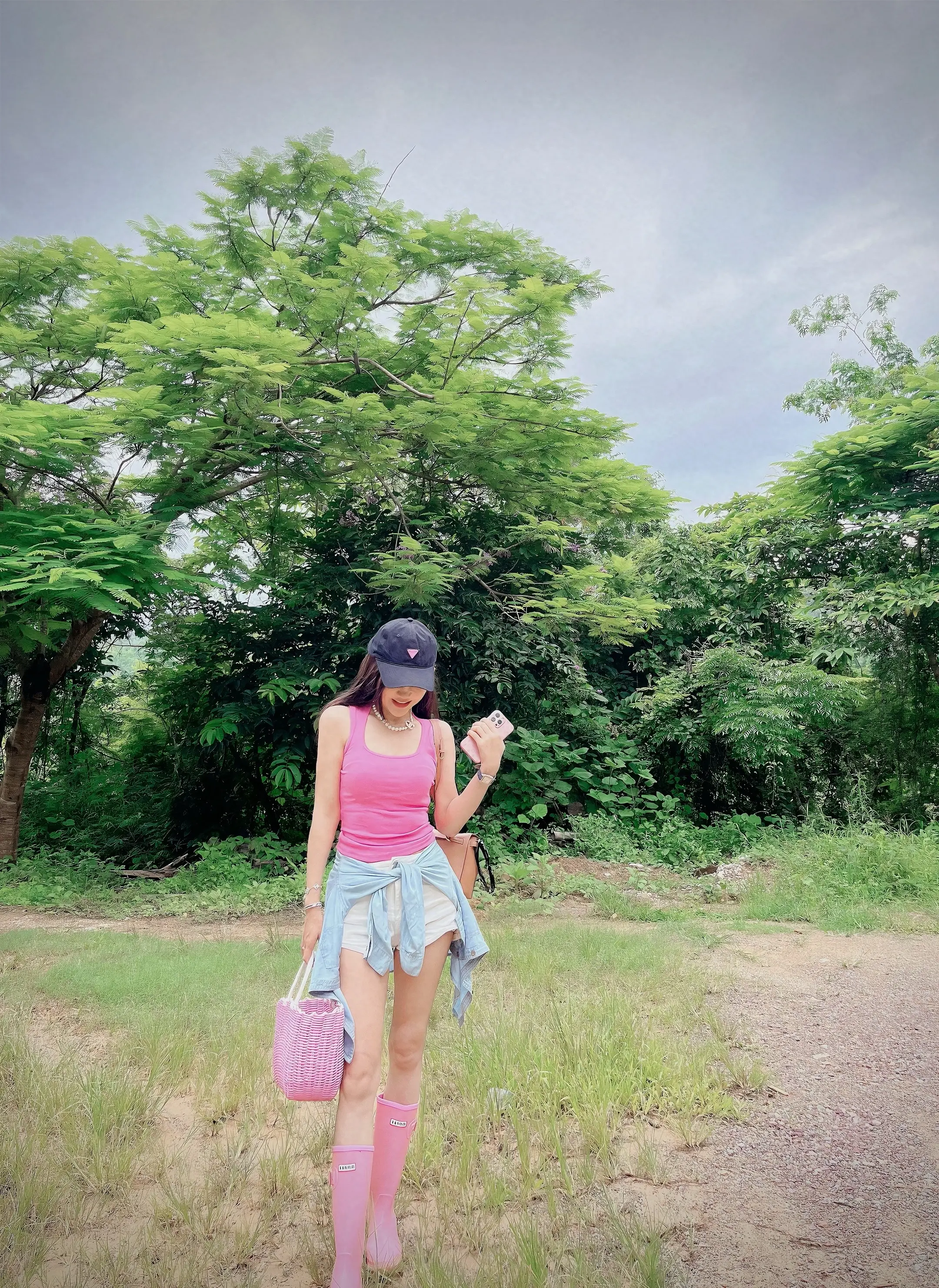 今日身份：“菇勇者”🍄  理想文案：有趣的人生都是山川湖海   现实...