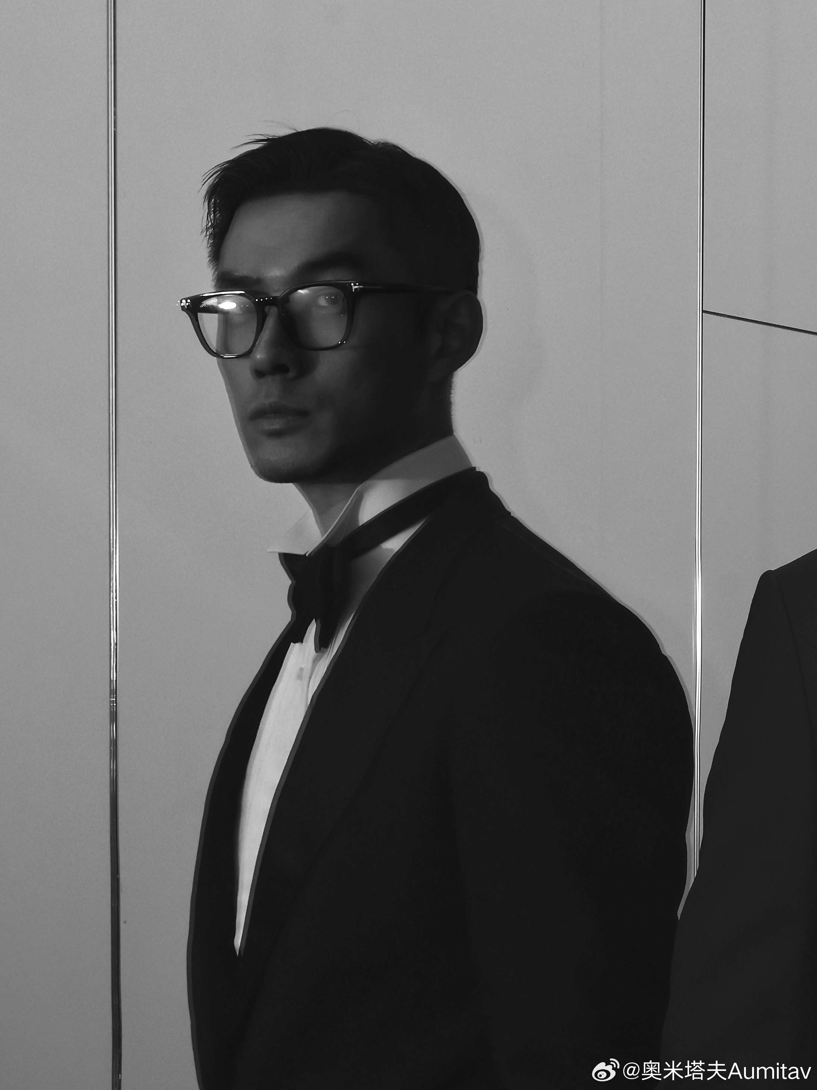 👓tomford奥米塔夫时尚行微博时尚奥米塔夫Aumitav