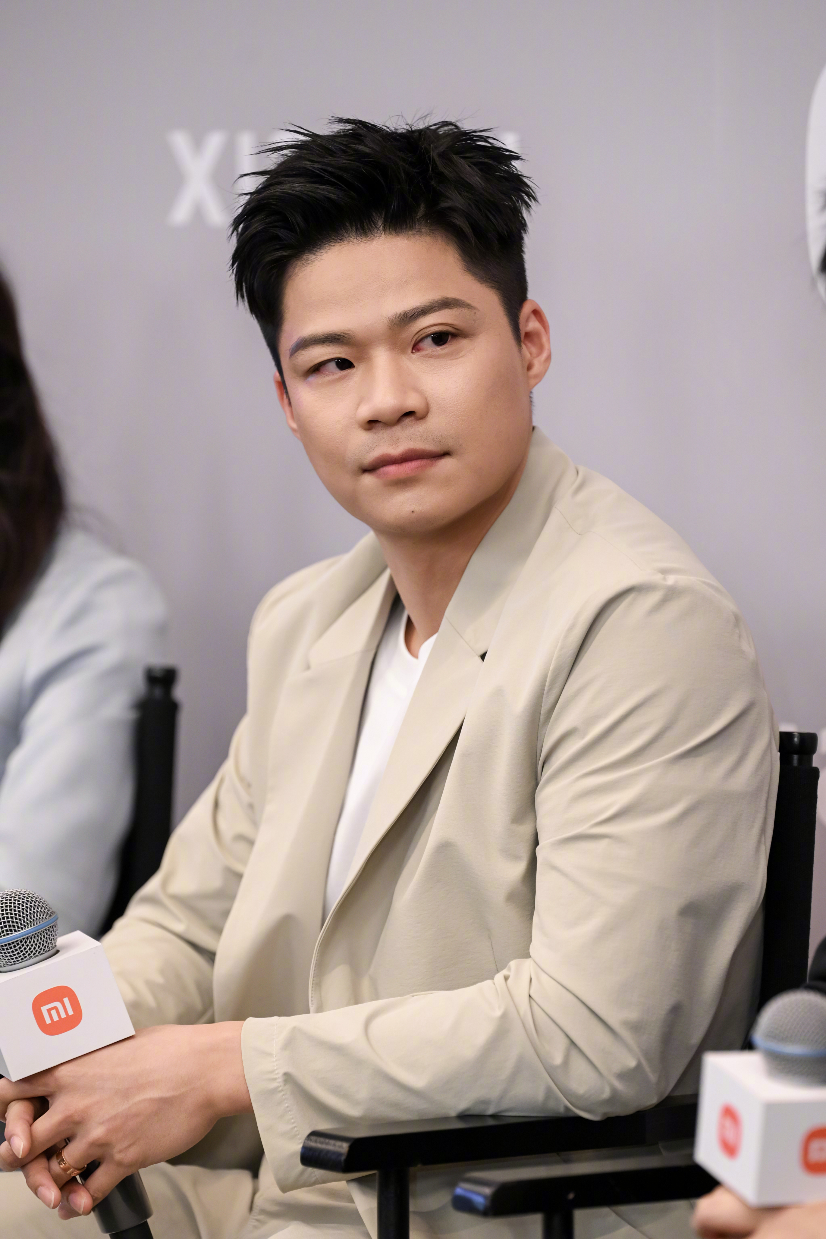 看了这段短片，我觉得舒淇这话说得太对了，放松还真是种能力！你看她现在，被问到早年