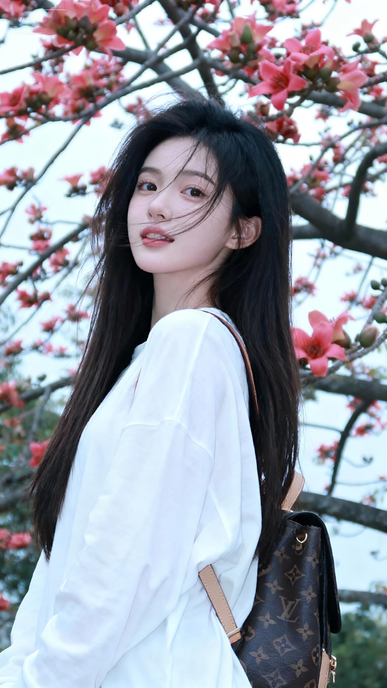 碰到颜值高的女生你有心动过么?分享一下你随手拍下的照片