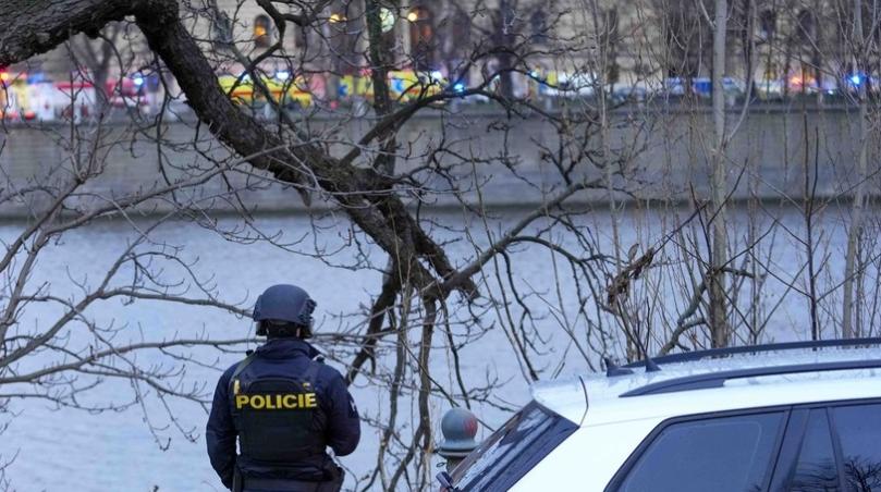 警方：布拉格市中心的枪手被消灭


据首都警方称，布拉格市中心大学的枪手已被消灭