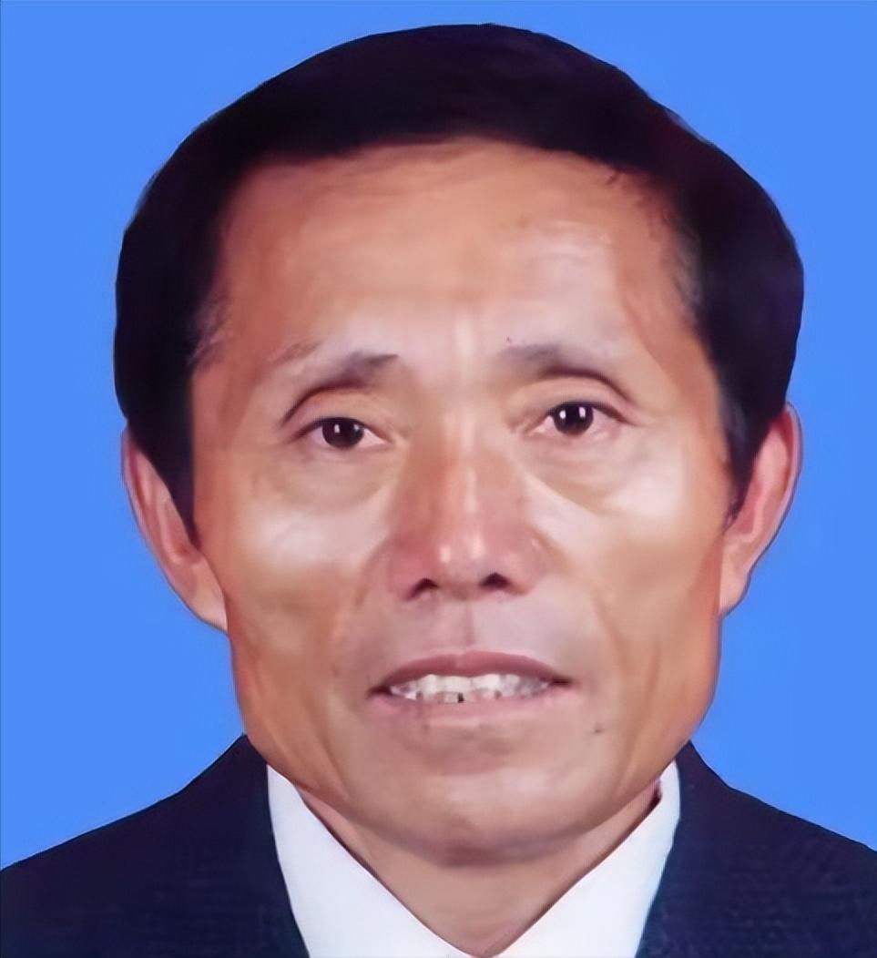 他大字不识几个，自己掏6万办厂，短短一年竟然干出数百万！当股东们盘算怎么不让别人