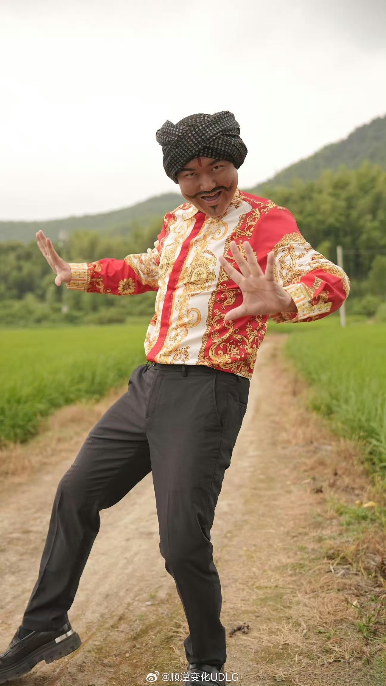 豪哥哥今年夏天爆热的视频   上京东买格力 至高享8折刷到豪哥哥魔性降温视频直接