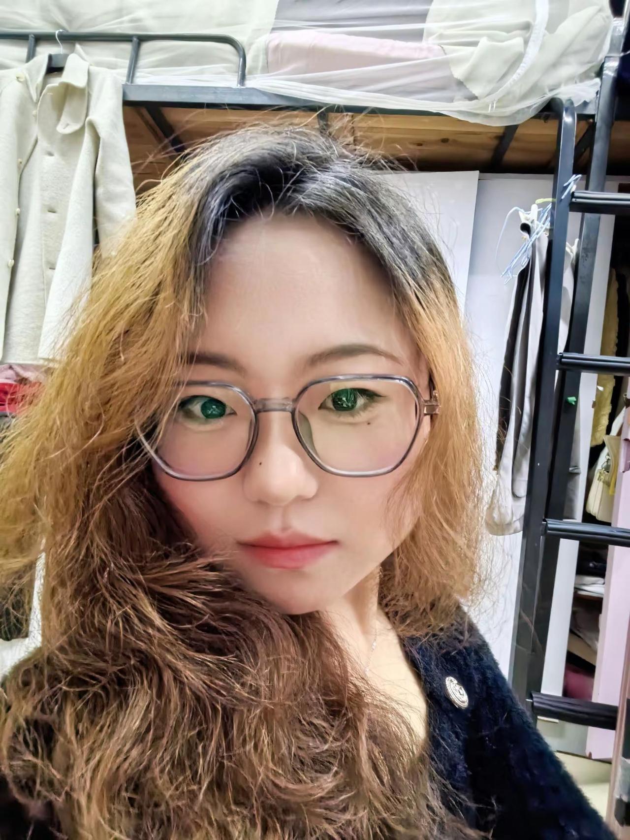 2026爱你老己 管它是现在或未来我陪着你走爱你老己 所有的退路只有我在你身后好