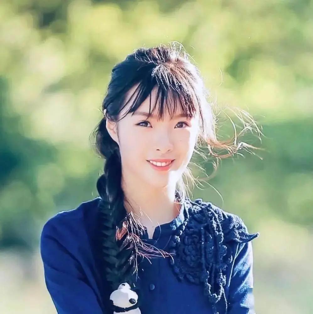 本硕博就读于世界顶级高校，25岁退学创业，公司现估值超过110亿，57岁顶尖数学