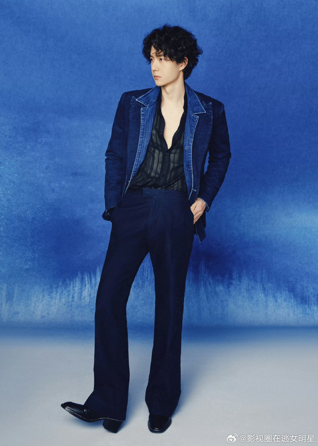 王一博靛蓝牛仔西装王一博靛蓝牛仔西装 