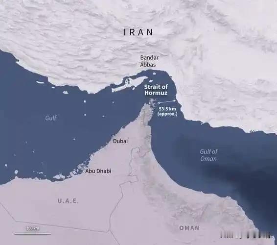 尽管伊朗多次宣称对霍尔木兹海峡拥有完全控制权，但从国际法角度来看，根据《联合国海