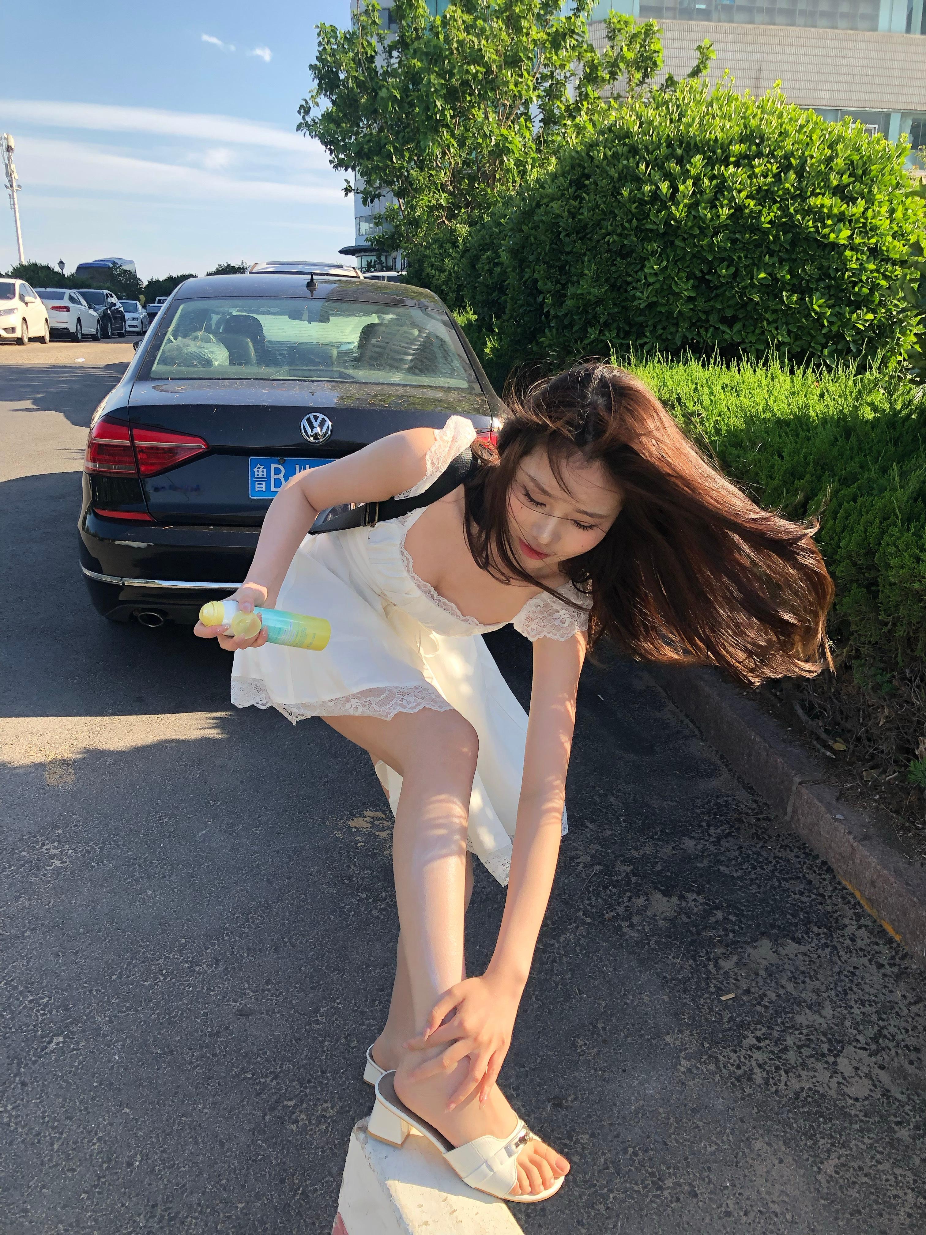 身体防晒真的要好好卸 前两天刚搓完澡 今天拍照身上喷了防晒喷雾洗澡的时候拿沐浴露