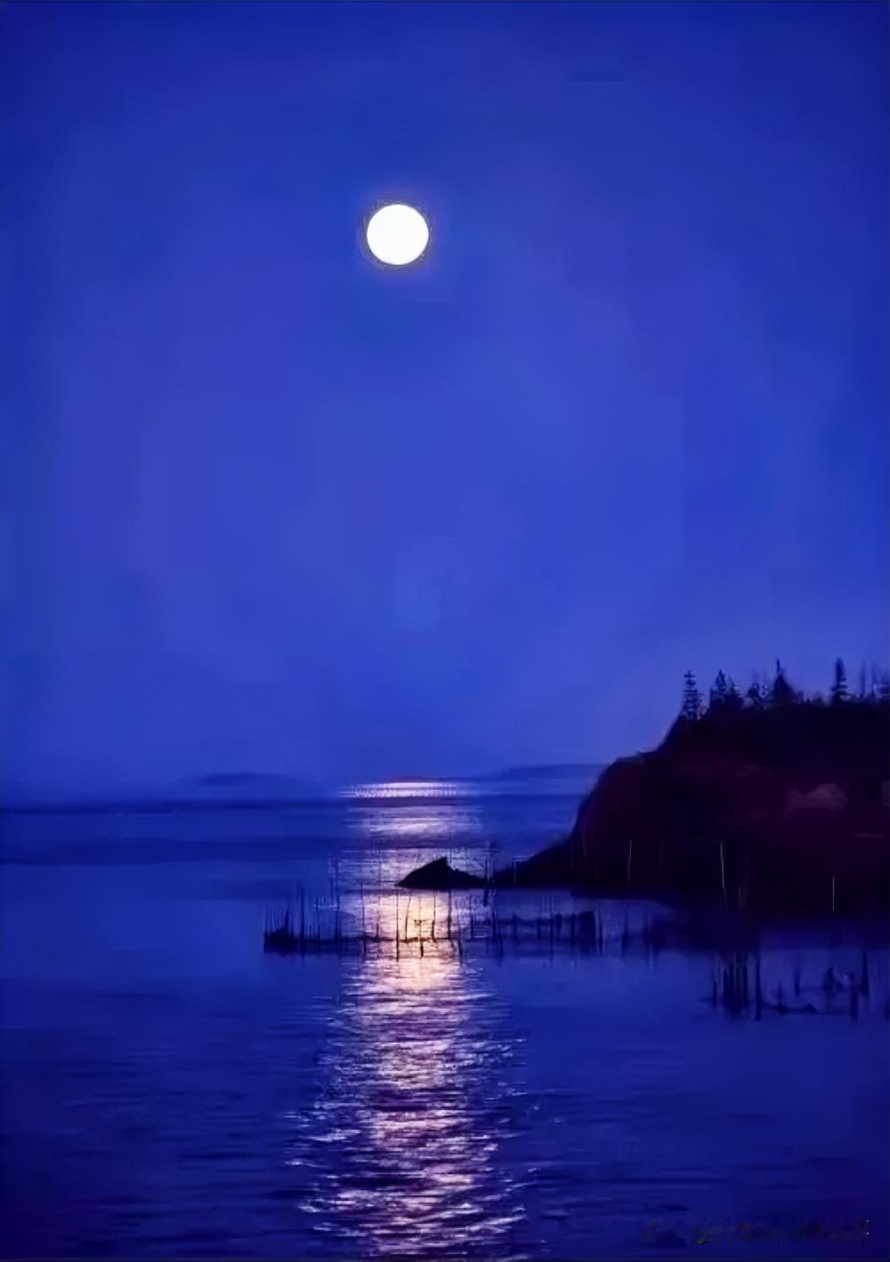下联：团团清影照离愁
上联：有请雅士[玫瑰][玫瑰][玫瑰]